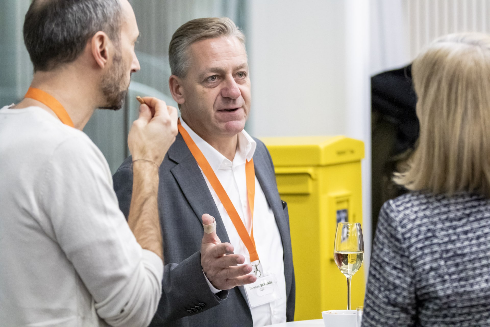 identifire corporate culture club networking