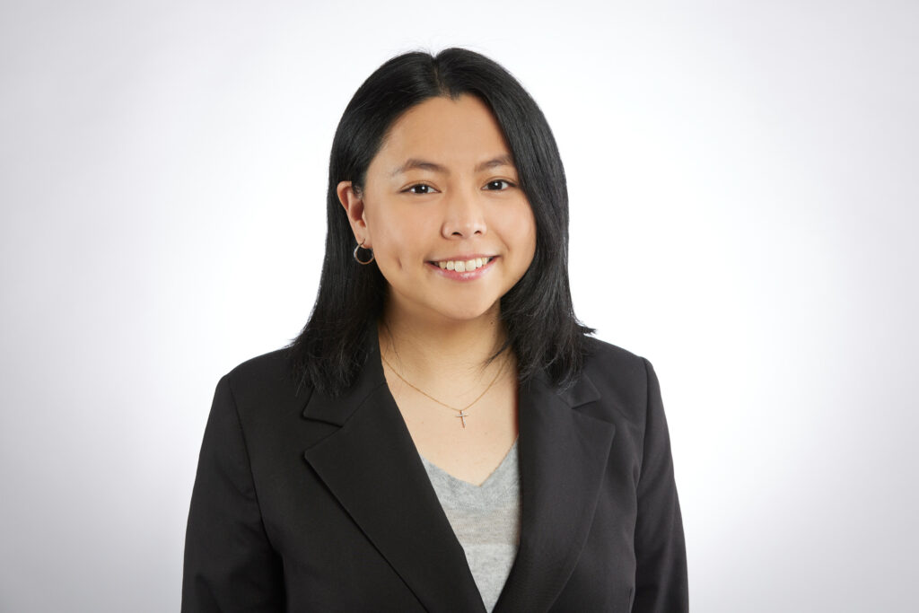 Esther-Marie Tidoso Projektassistentin und Marketingassistentin